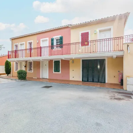 Apartamento Apartment Les Rivages Du Lac Saint-Raphaël