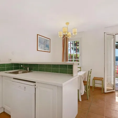 Apartment Les Rivages Du Lac Saint-Raphaël